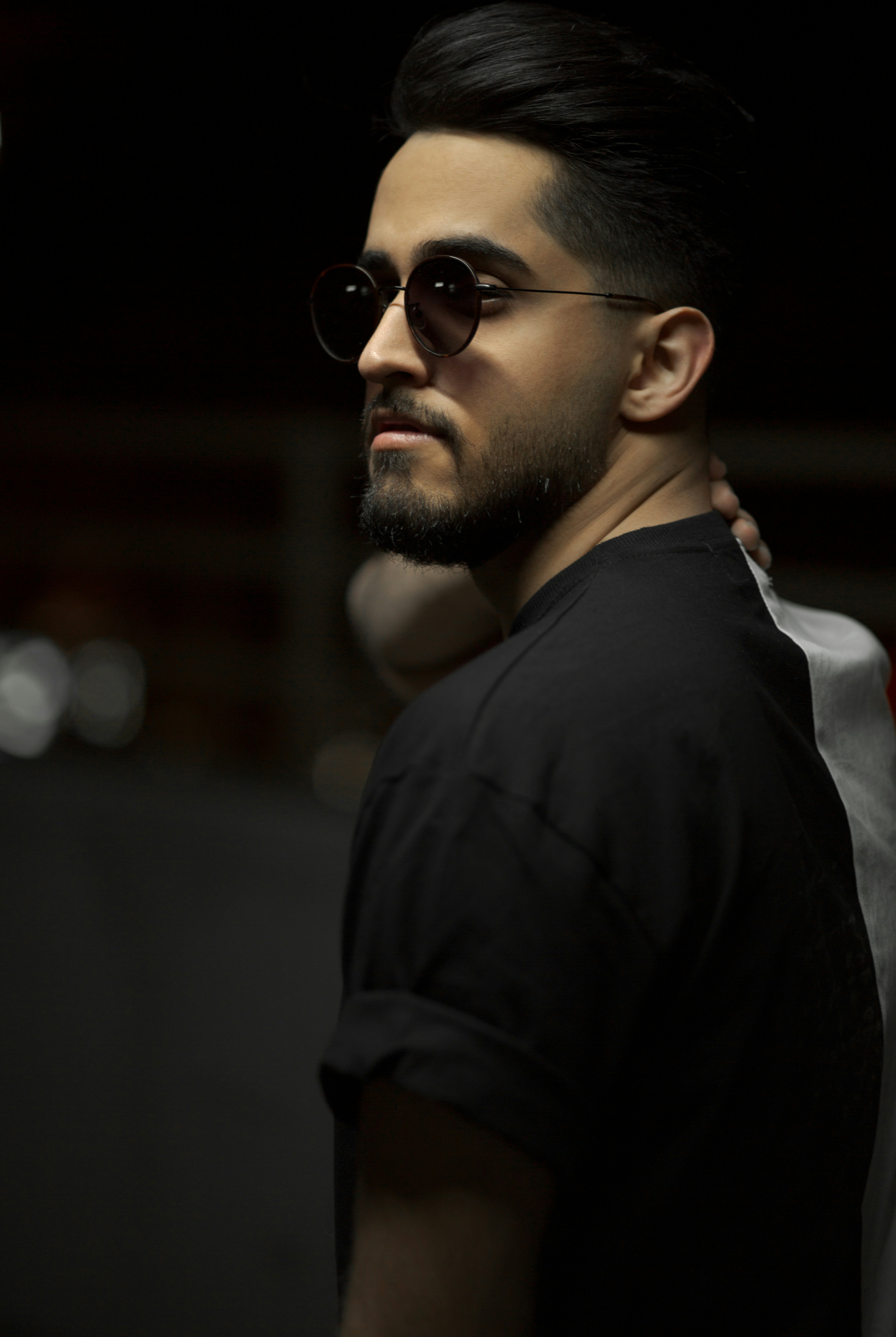 热播排行第二封面